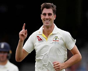 Cummins out of 2nd Ashes test due to COVID-19 exposure