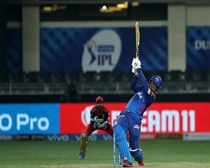 DC score 164/5 against RCB