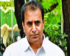 Deshmukh aides in ED custody in his PMLA case