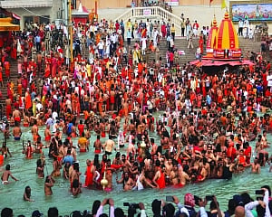Despite Covid fear, Kumbh Shahi Snan retains its charm