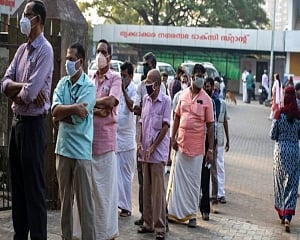 EC bans crowded finale of open campaigning in Kerala ahead of April 6 polls