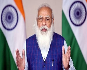 Encourage patients to get COVID-19 vaccine, educate people against rumours: PM to doctors