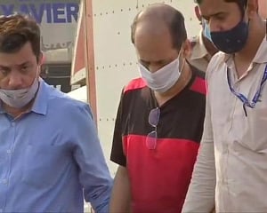 Extortion case: Court extends Sachin Waze's police custody till Nov 13