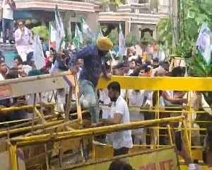 Farmers break barricades, face water cannons in Hry, Pb during protest over paddy procurement delay