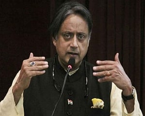 Govt has created 'mess': Tharoor on new IT portal