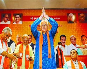 Gujarat gets low-profile CM