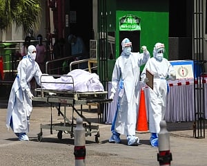 Hospitals turn theatres of death