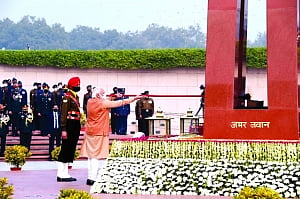 India celebrates 50th anniv of liberation of Bangladesh