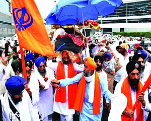 India evacuates 78 citizens, Af Sikhs/Hindus