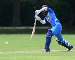 India struggle to 177/9 in first game in 12 months