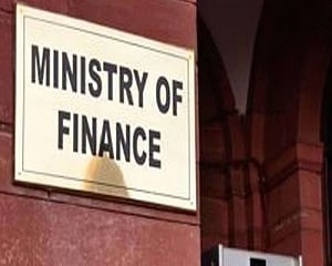 Indian eco on path to swift recovery: Fin Min report