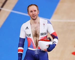 Kenny scores cycling gold for Brits, Valente same for US