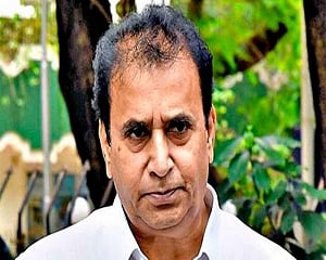Maha govt suspends Anil Deshmukh's ex-personal secy months after arrest in corruption case