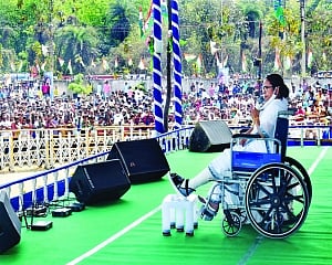 Mamata cries rigging bid