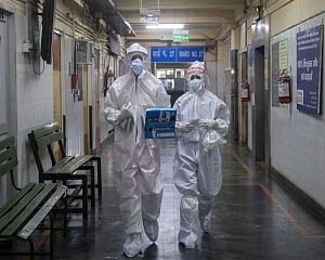 Man with travel history to Zimbabwe, S Africa, found Omicron positive, 2nd case in Delhi
