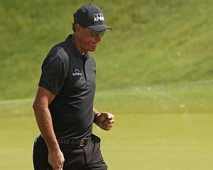 Mickelson wins PGA at 50 to become oldest major champion