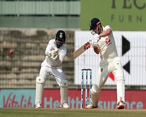 Milestone man Root hits brilliant ton as England dominate India to reach 263/3