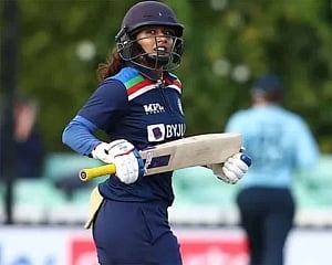 Mithali's 3 successive 50s takes her to No.1 spot in ICC rankings