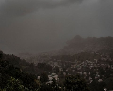 More flee volcano on Caribbean island of St. Vincent