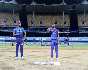 Mumbai Indians win toss, opt to bat against Delhi Capitals