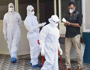 Mumbai's daily COVID-19 case count goes above 2,000 again; 66 die