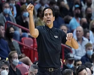 NBA postpones Heat-Spurs, after Miami has COVID outbreak