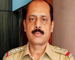 NIA custody of police officer Sachin Waze extended till April 7