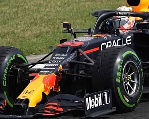 Ocon wins in Hungary, Hamilton 8-point lead after Vettel DQ