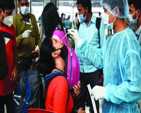 Omicron rise alarming, use masks, urges Govt