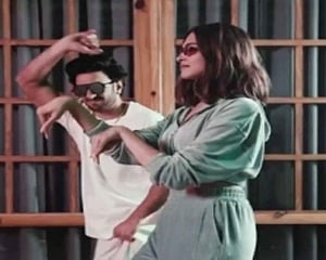 On Ranveer's b'day, Deepika shares funny video to wish 'favourite person'