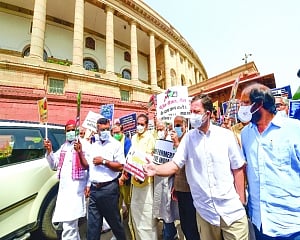 Opp protest march against spying, MPs’ manhandling