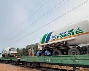 Oxygen Express with 70 tonnes of oxygen to reach Delhi by Monday night: Railways