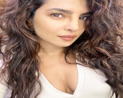 PC's wavy hair look gets rave reactions