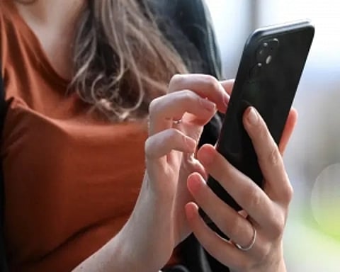 Photos in iOS 15 can identify people by their upper bodies