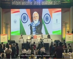PM inaugurates mayors' conference in Varanasi