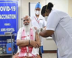 Prominent leaders take COVID vaccine with start of next phase