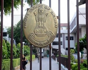 Provide oxygen forthwith to hospitals by whatever means: HC to Centre