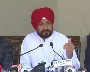 Punjab govt slashes petrol, diesel prices by Rs 10 & Rs 5