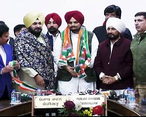 Punjabi singer Moosewala joins Congress