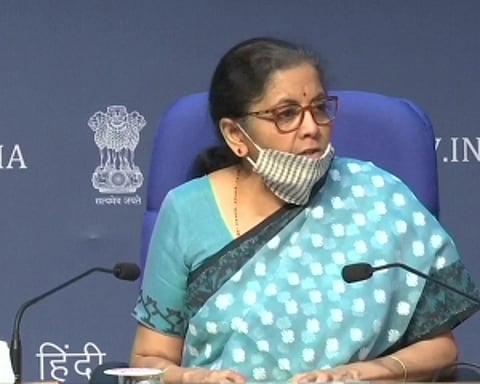 Pvt banks can do Govt-related business: FM