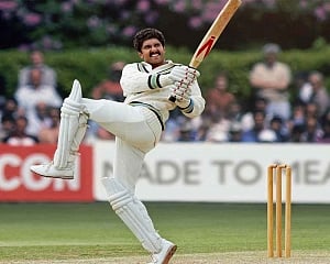 Ranveer Singh unveils teaser of '83', recreates Kapil Dev's historic catch to dismiss Viv Richards
