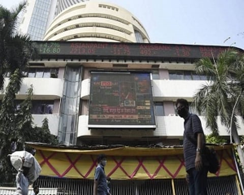 Reliance Industries shares jump over 6 pc