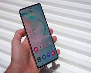 Samsung's software update to turn older Galaxy phones into IoT devices