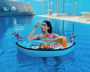 Sara Ali Khan oozes oomph in floating Maldives moment