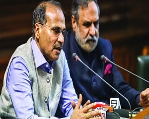 Stop pleasing future boss: Adhir to Anand