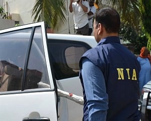 Suspected Bangladesh-based JMB terrorist arrested in Bengal: Official