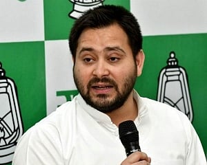 Tejashwi gives fresh proofs against Rai in liquor smuggling case