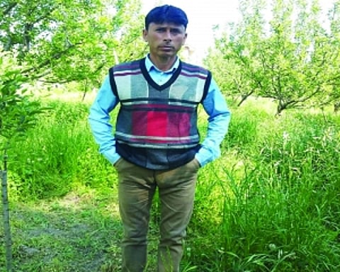 Terrorists kill 3rd BJP leader in 10 days in Kashmir