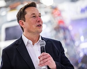 Tesla expanding full self driving beta to more drivers: Musk