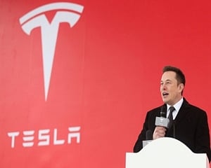 Tesla says it produced 180,338 vehicles in Q1 2021